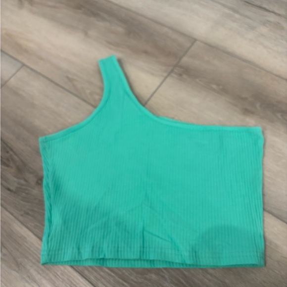 One-Shoulder Green Ribbed Top - Picture 2 of 2